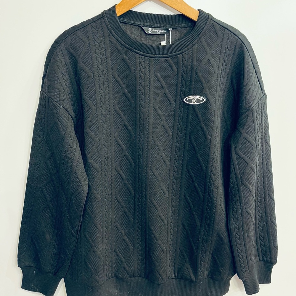 Pretty Garden Black Quilted Crewneck Sweater with Ribbed Cuffs NWT. XS